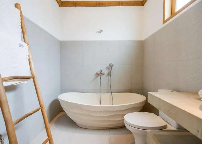 Azulcielo - 3br Private Pool In Pererenan * 坎古